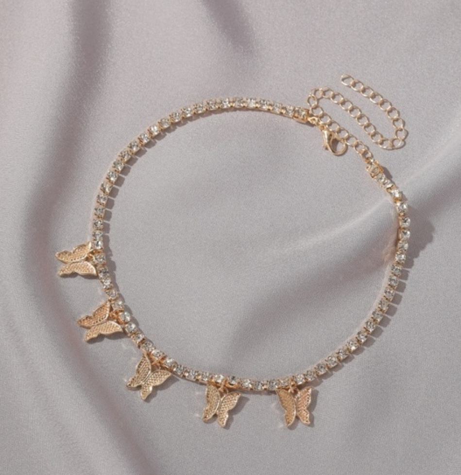 Beautiful rhinestone butterfly choker necklace in gold tone