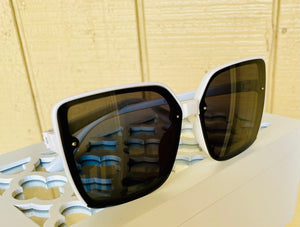 “White Nights” Oversized Hollywood Sunnies