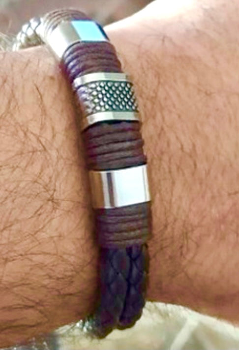 Men's brown rugged one snap bracelet with gunmetal accents