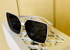 “White Nights” Oversized Hollywood Sunnies